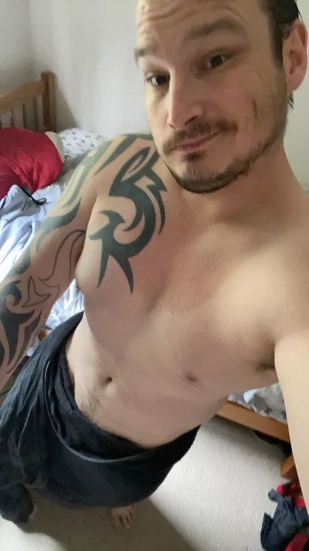 Who else likes to game In a towel 😉 by ObjectiveElectronic2