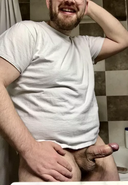 Who else wants to get filthy as fuck tonight? by CanadianBeard912