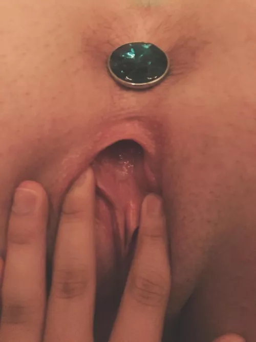 Who else wants to lick her up? by Spicey_ramen_12