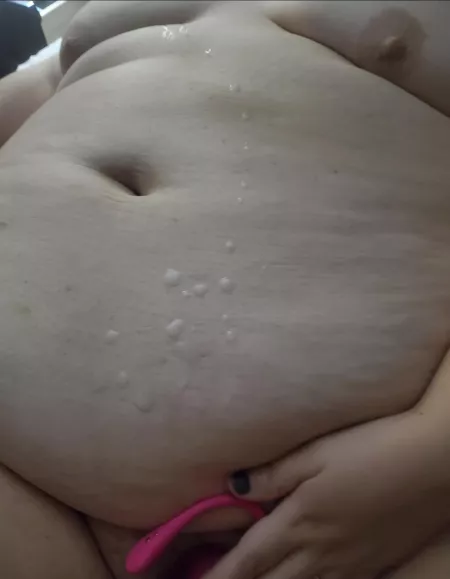 Who else wants to paint this fat body? 🎨💦 by chubbylilcubby