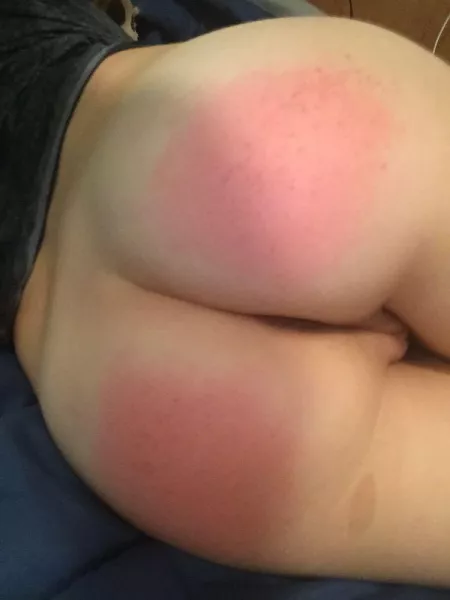 Who enjoys spankings?! 😉😜 by Nypmhy