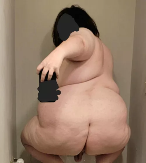 Who has a place for me to sit? 😜 by LengthinessFlat475