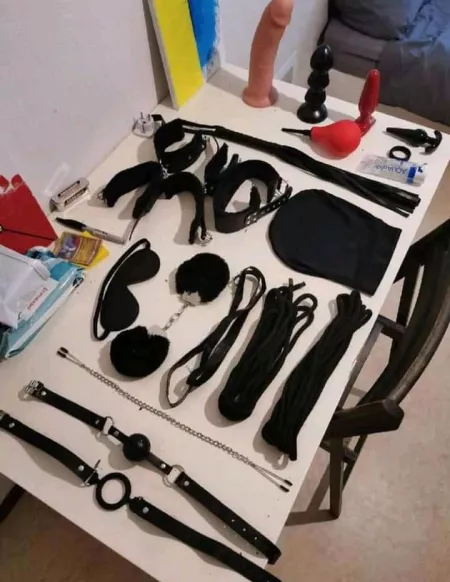 Who has the biggest dildo in my list? by jean__max