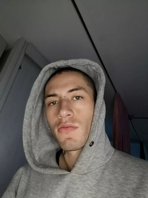 Who is awake? by mxlxndro