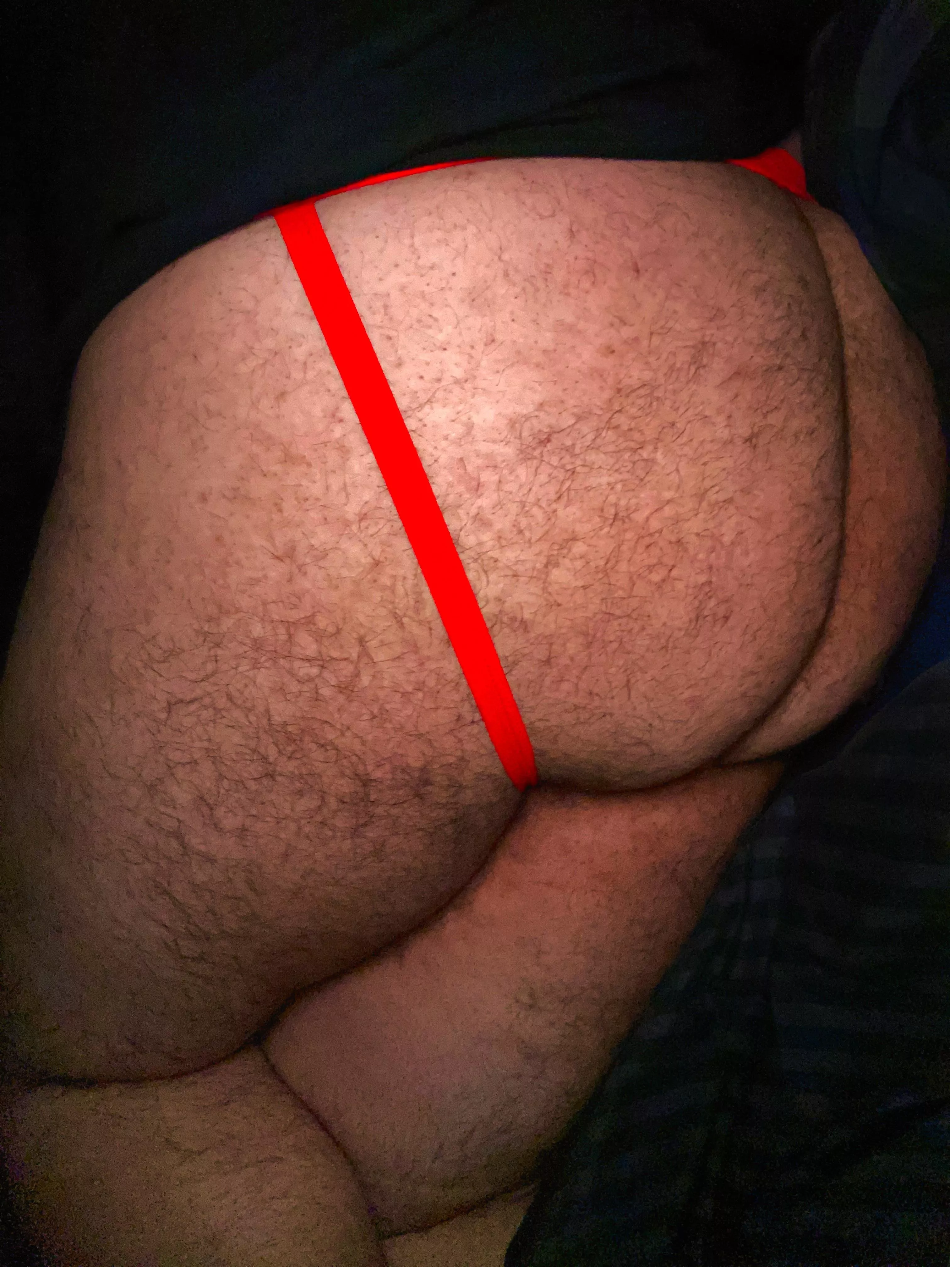 Who is gonna grab the band to pull me closer 🥴 posted by thethiccboyy