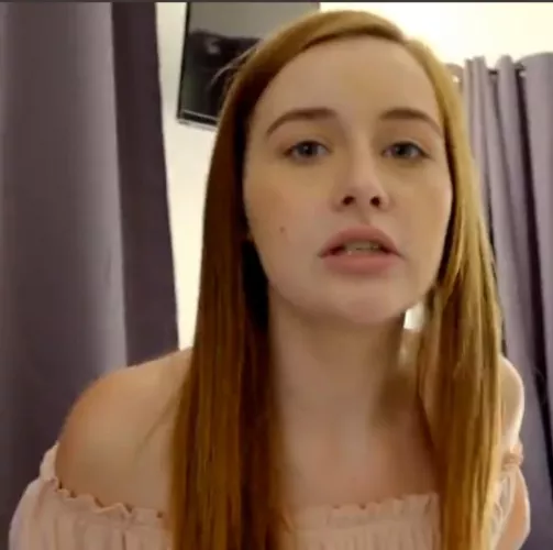 Who is she? by cugulio