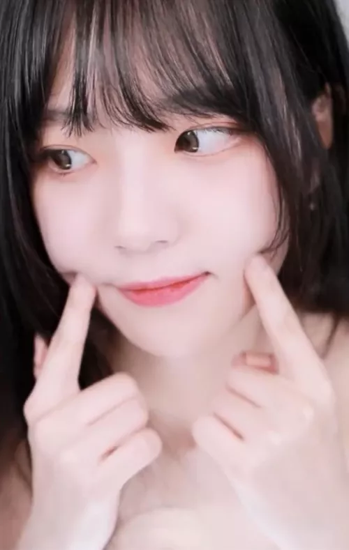 Who is she?? by Yoruuuuuuu