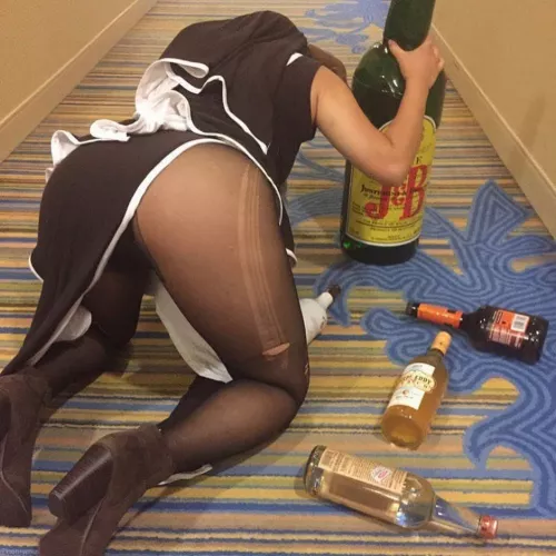 Who is she? by fit6ygbut6