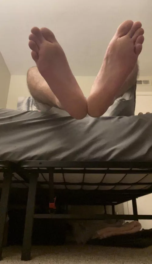 who is the biggest f@got here??? by haslub99