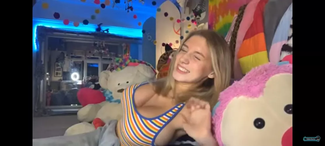 who is this? thanks!! by migraineboi1975