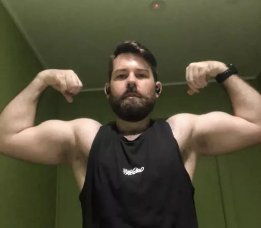 Who knew working out would be so beneficial. Another day another bicep flex. Hehe by kaineanderson