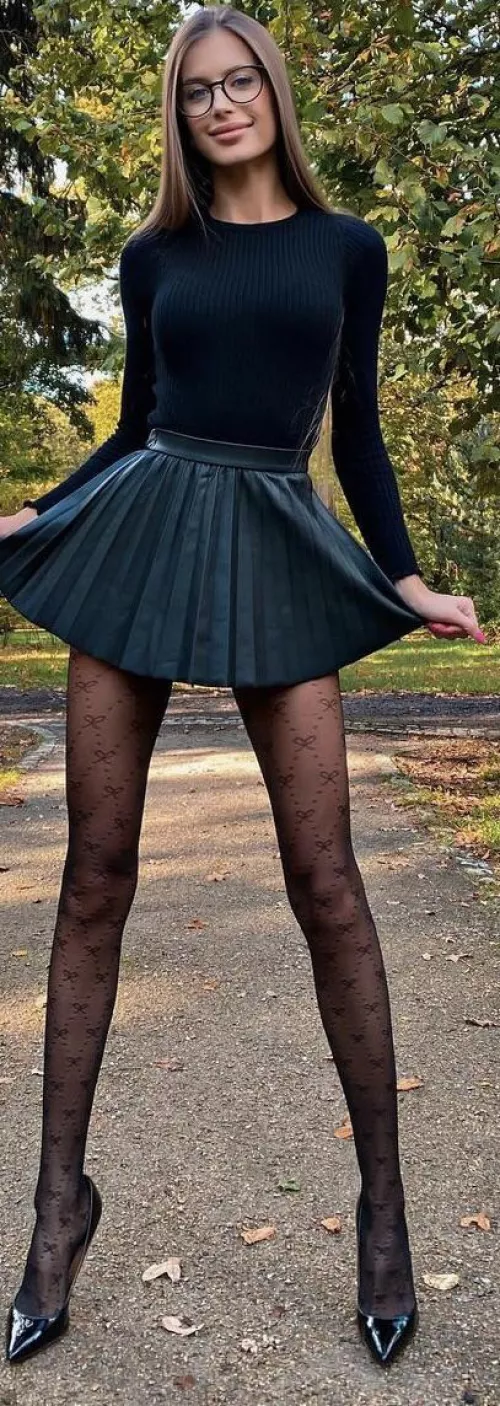 Who knows that girl ? by Dry-Mycologist5768