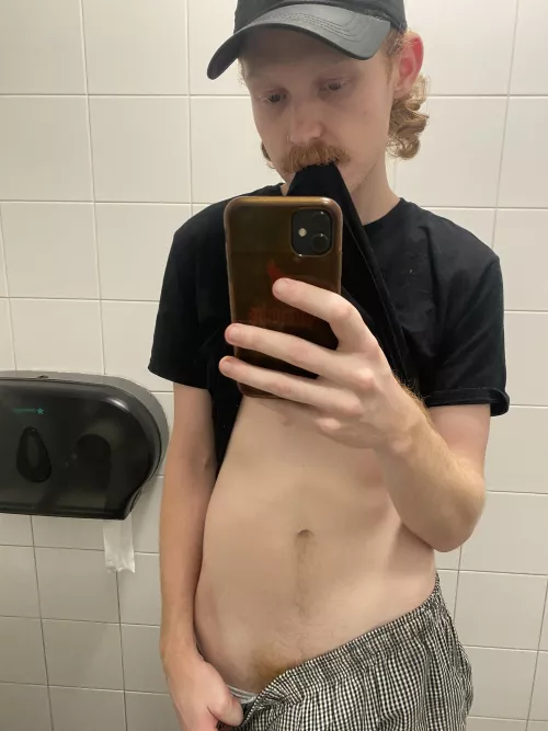 Who likes a bro that can cook? by UrRedFriend