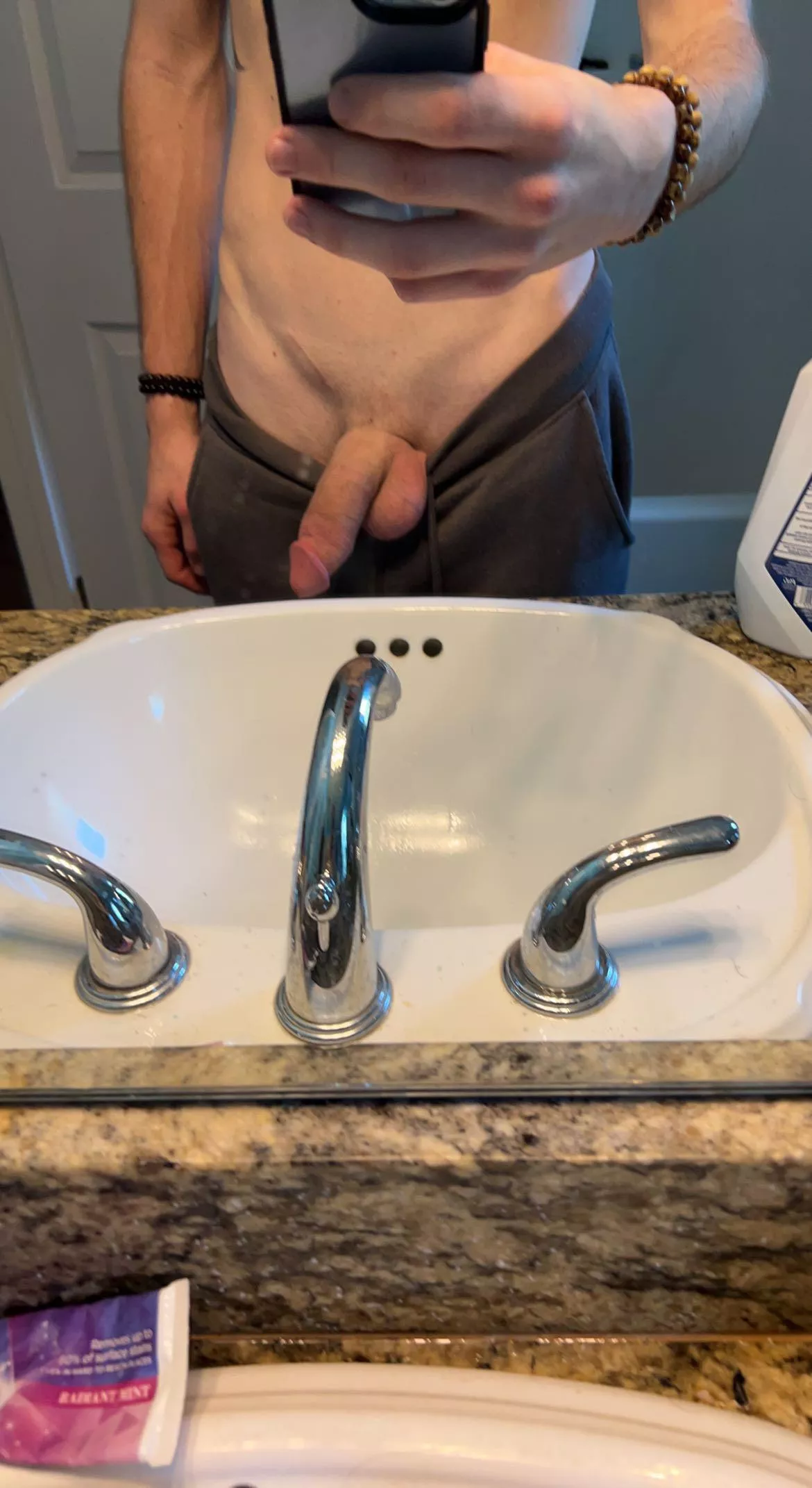 Who likes a hung bottom? posted by Stonedout-