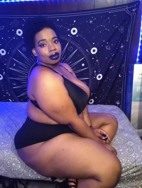 Who likes a Thicc Haitian baddie? by marroonmercy
