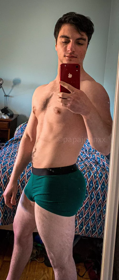 Who likes cake? by papajohnxx