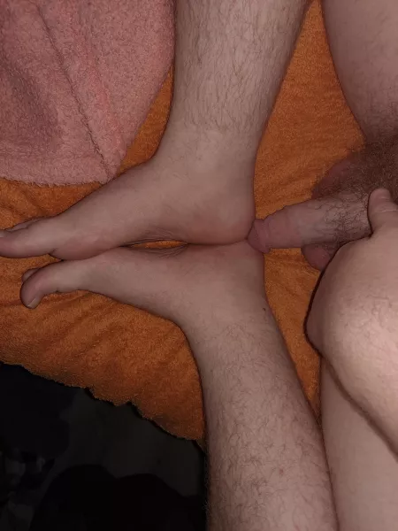 Who likes guy's feet? by NudeBomb