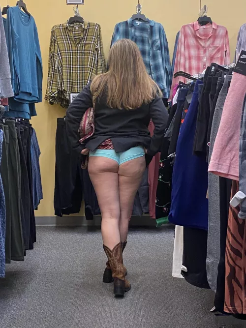 Who likes hipster boy shorts? by Significant-March280