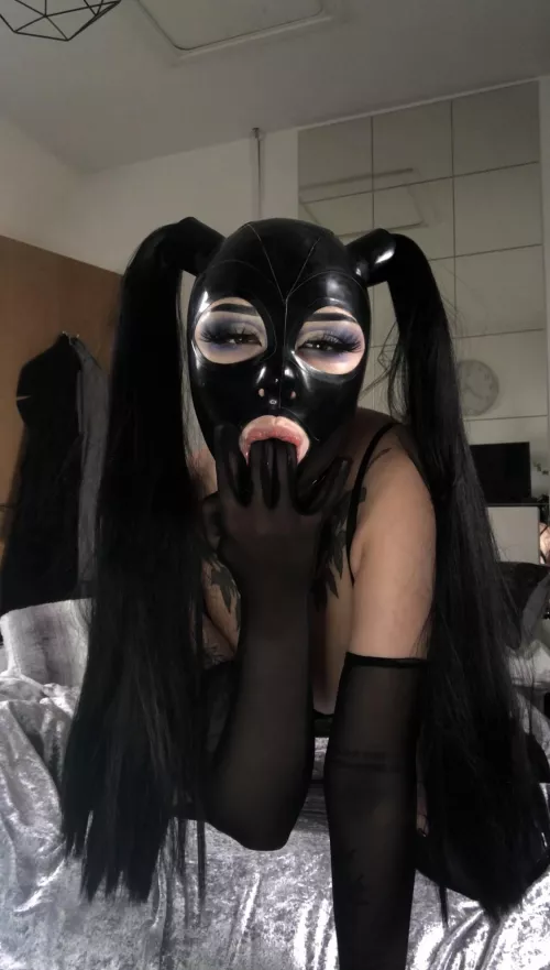 who likes my latex hood? by little_br4t