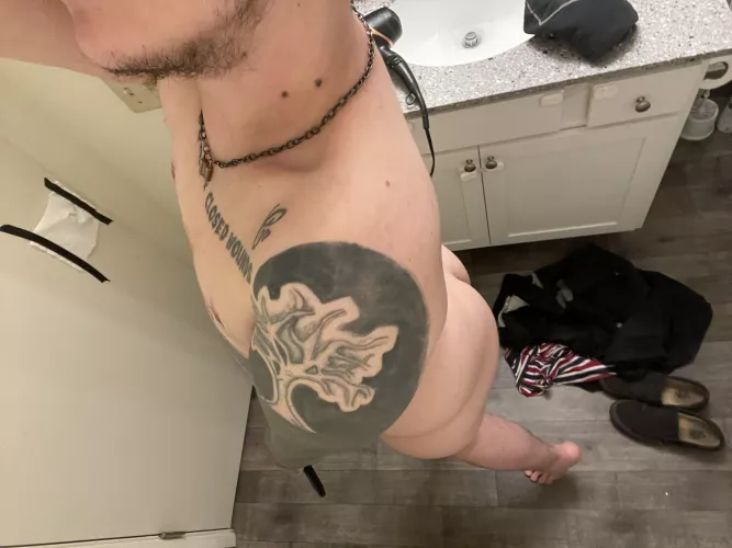 Who likes my vampire bites? by CuriousImagination23