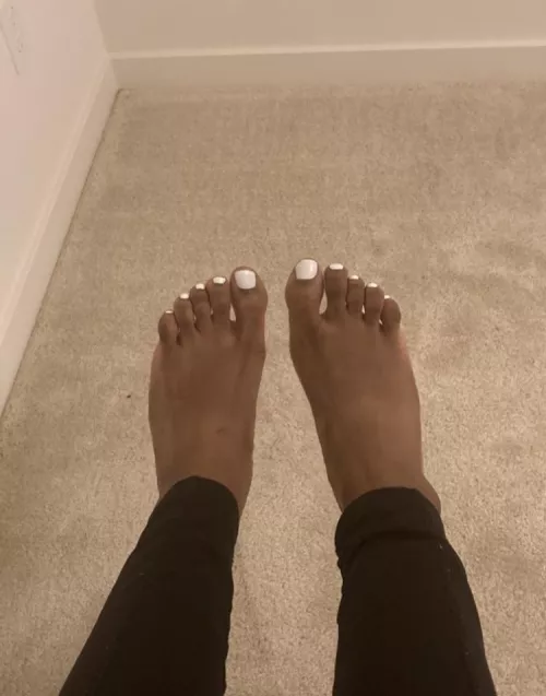 who likes my white toes 🥰🥰 by NightProfessional605