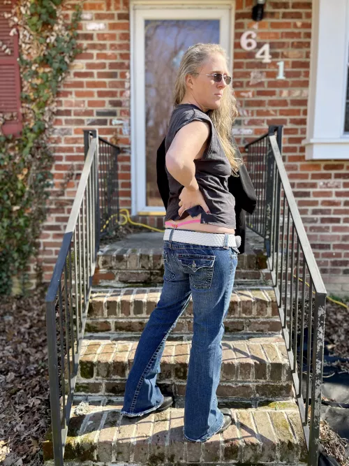 Who likes pink? by BoredMilf2019