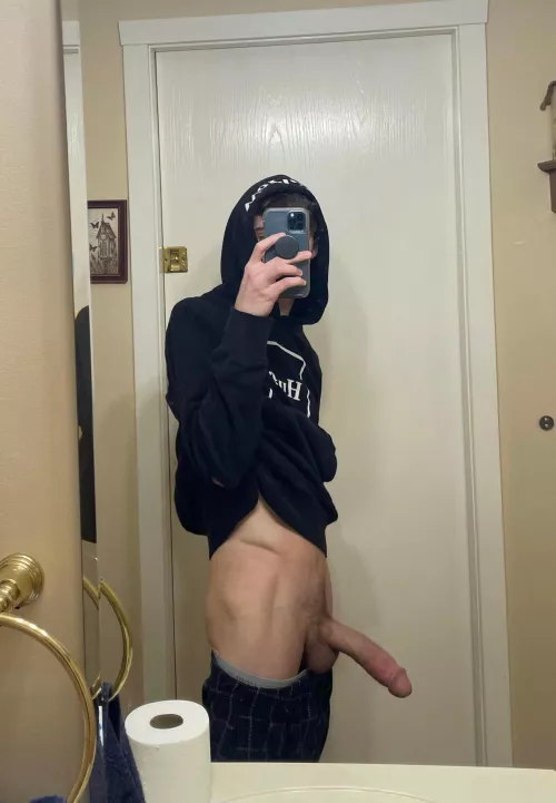 who likes skinny guys? 😉 (18) by youngnhungx