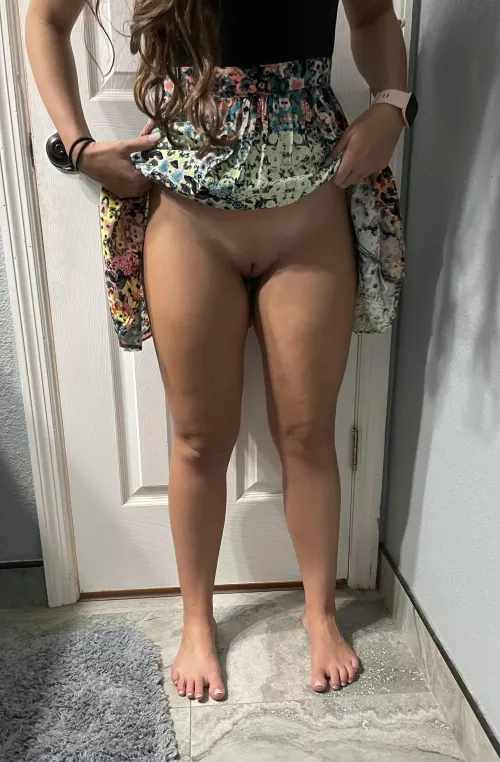 Who needs panties 😘 by Emmashared