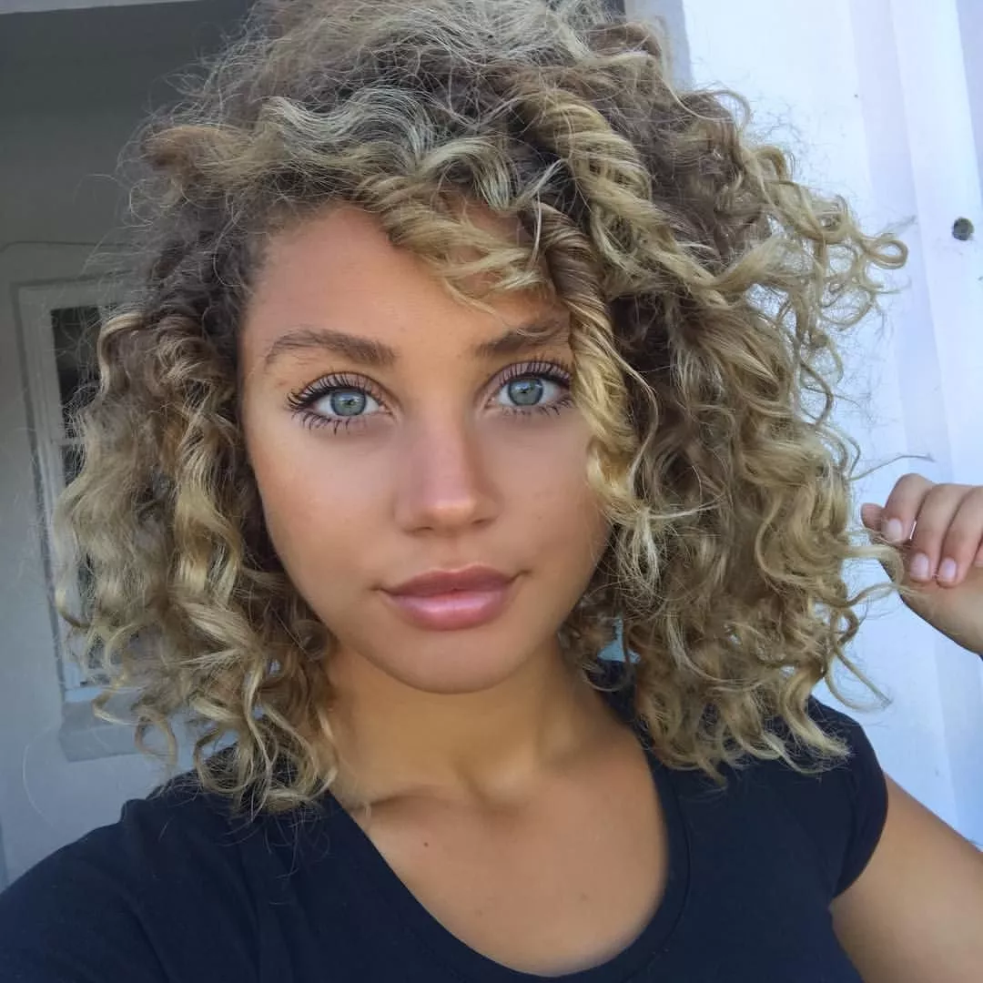 Who needs porn with a face like this? posted by Mike_Macanudo