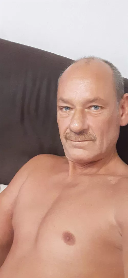 who pisses in my mouth? by faggottom1966