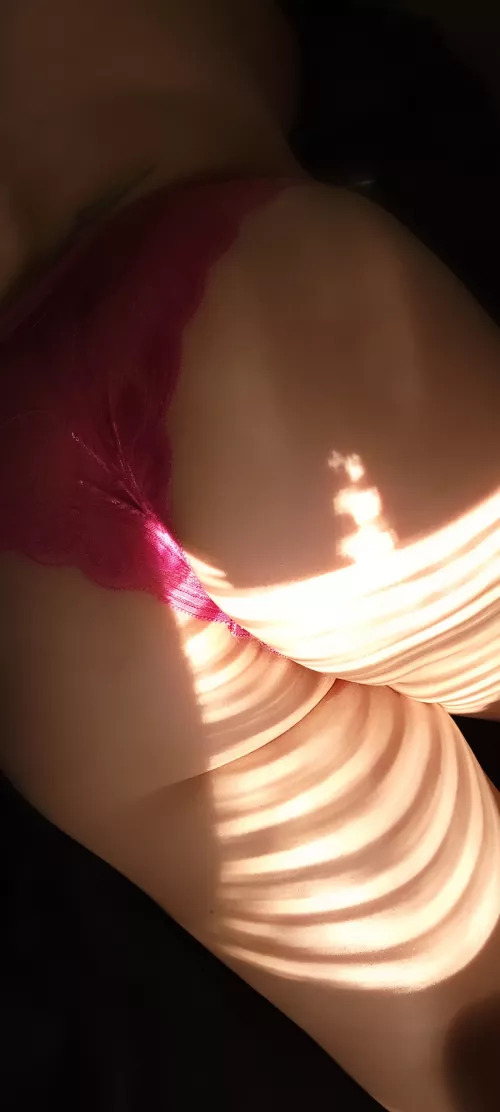 Who prefers thighs over breasts? by thegunmanswife