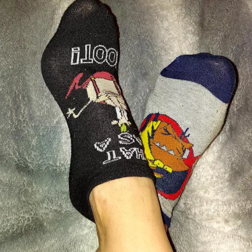 Who remembers these characters? Or just likes these socks? by sole_stealer