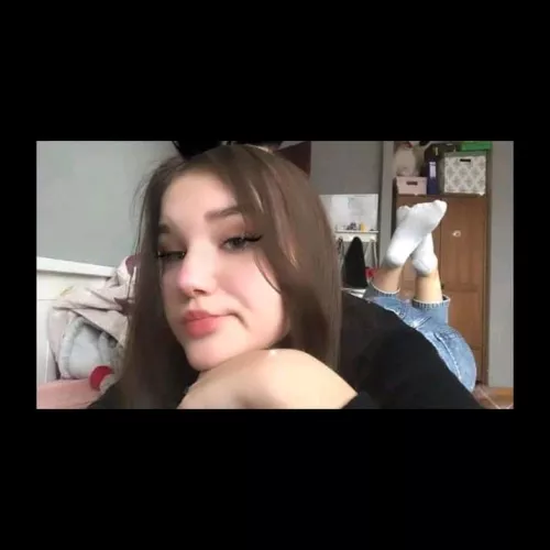 Who wana take my friends sister and mine too by Safe_Leading1387