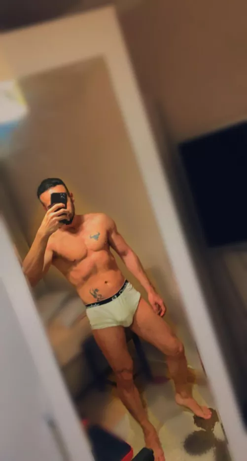 Who wanna come closer😈 by -Bullwayne-