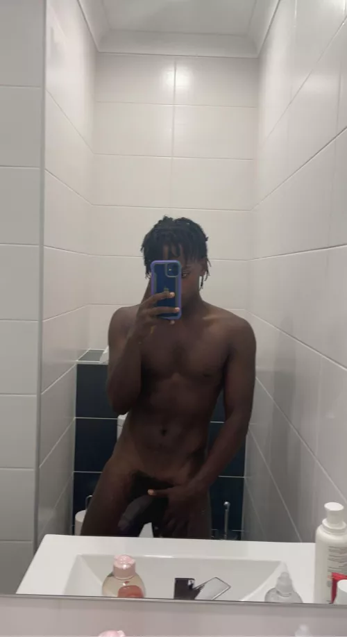 💦 who wants a piece by Yaboymemewatcher05