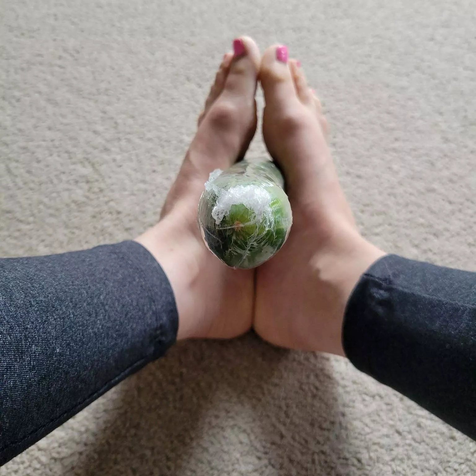 🥒Who wants a salad?💋 posted by Bathtub-Wine