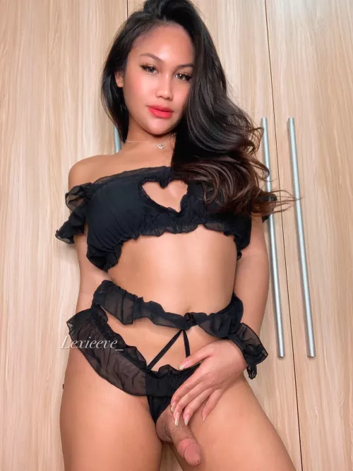 Who wants a taste? 🍆😏 by Lexieeve_