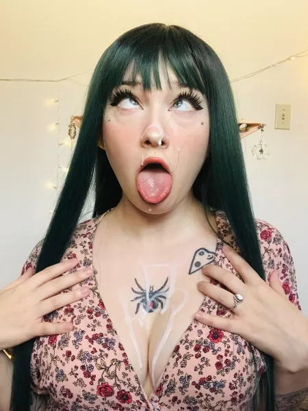 Who wants an elf GF by Urinternet_waifu