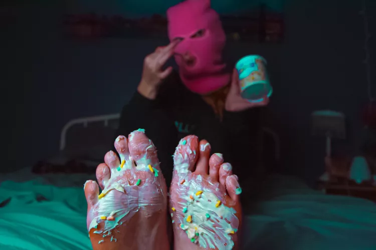 Who wants dessert? 😍😍 by thepeachyfeet