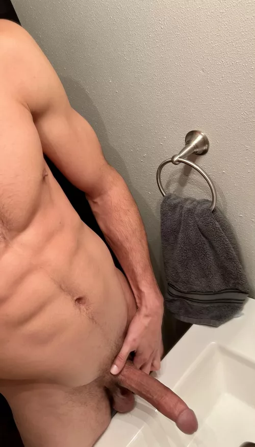 Who wants get pounded doggy style by this monster? by jumpjump68