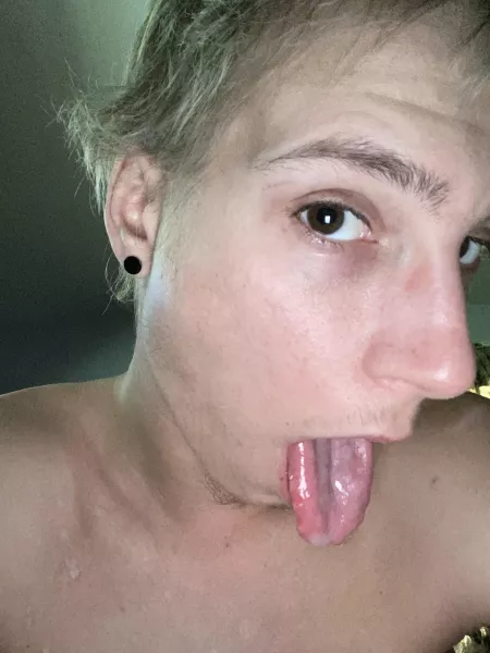 Who wants it by Scrumdidilycoc