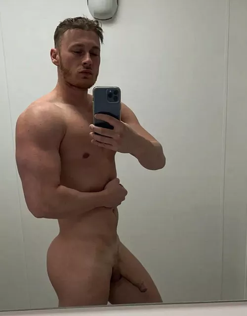 Who wants it 😜 by throwawayting009