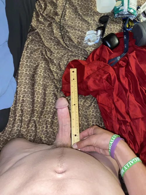 Who wants some big white dick by Strawhatz0r0