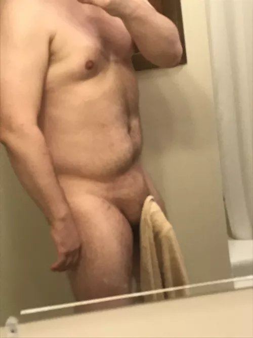 Who wants the towel to drop? by ladies-pmme-nudespls