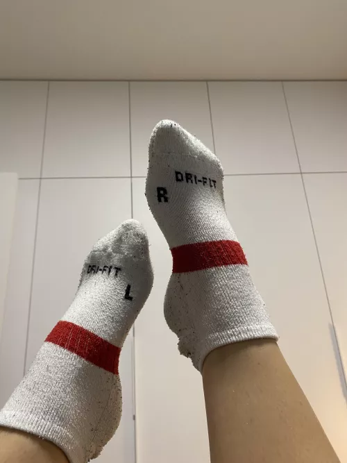 Who wants them? 👅 by feet_goddess2002