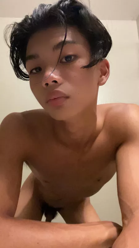 who wants to be behind me? by VioletteVixxen