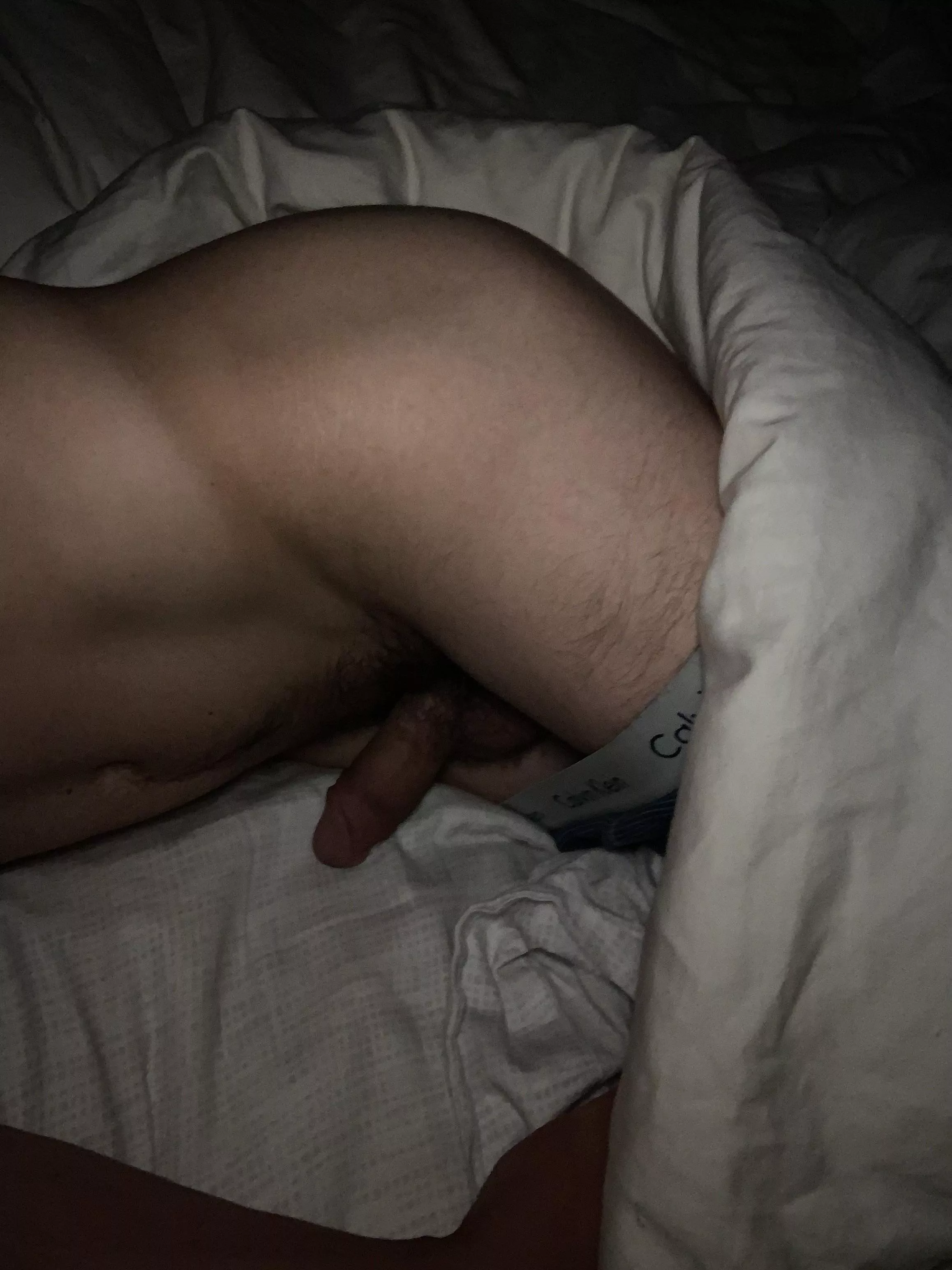 Who wants to be little spoon? 🍆 posted by big8JJ