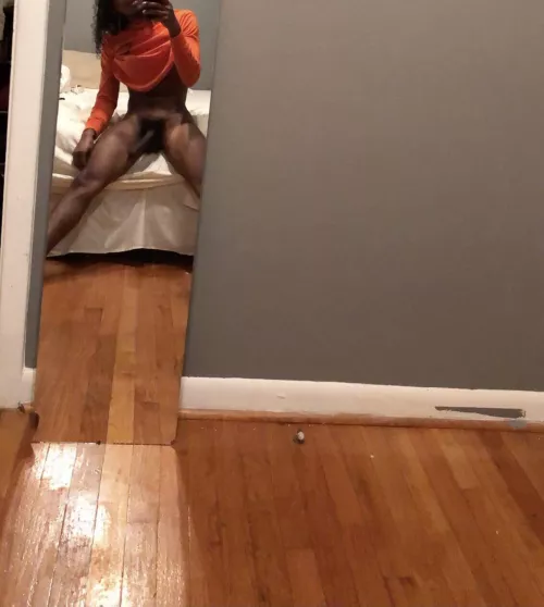 who wants to be on their knees by Conman566