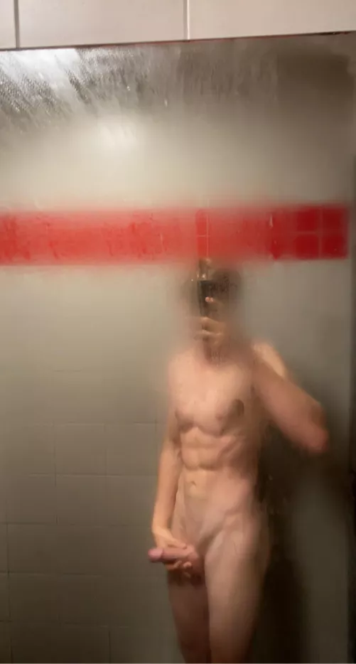 who wants to be thrown around and used in the shower? Dm me something naughty to look at on my lunch break 🥵 by nzcouple20