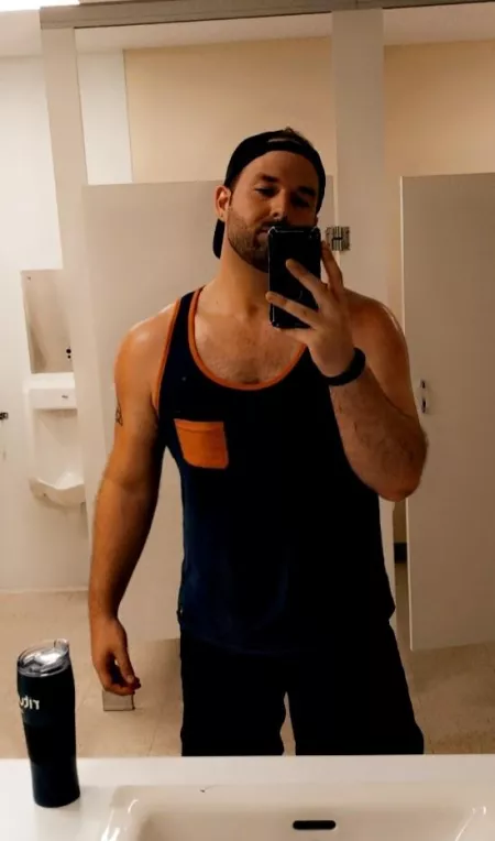 Who wants to be workout and gaming buddies? by Kot-Blue